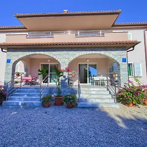  Apartament Stela